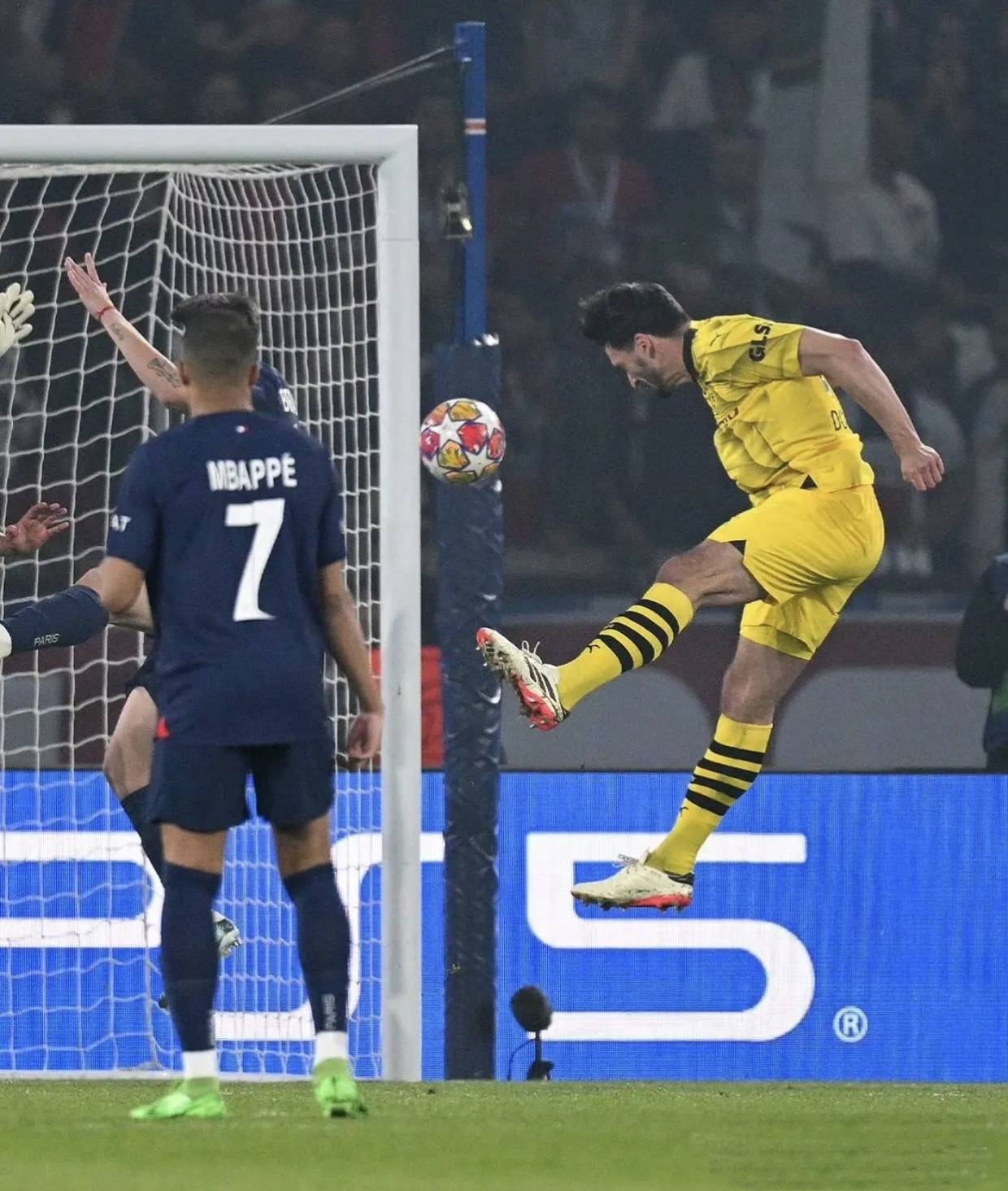 多特蒙德头球破门+点球绝杀，国安遭遇联赛三连败的简单介绍